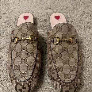 Gucci fabric sandal